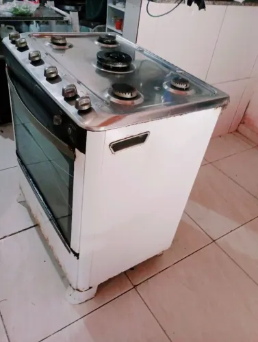 Fogão usado em bom estado 