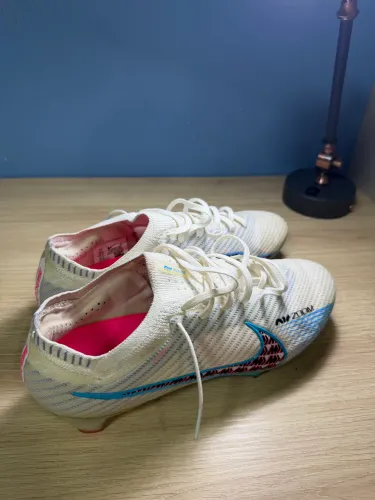 Chuteira Campo Nike Vapor 15 Elite - Tam. 40