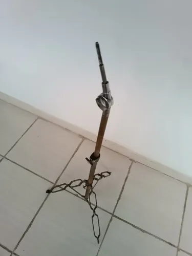 Suporte, Pedestal ou Estante de prato bateria 