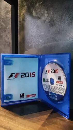 Jogo PS4 - F1 2015 (MÍDIA FÍSICA)