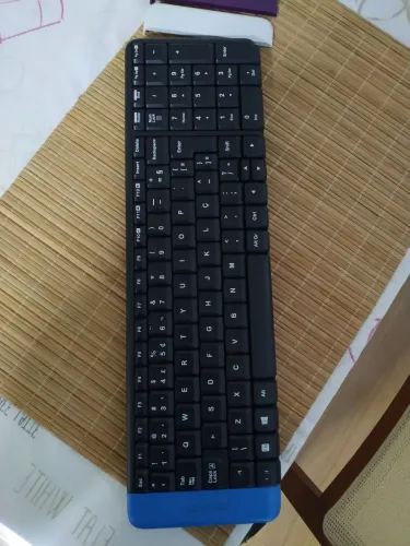 Teclado Logitech sem fio