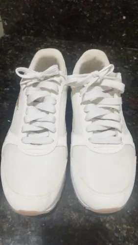 Tênis puma Branco detalhes verdes 