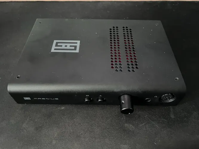 Amplificador Schiit Magnius