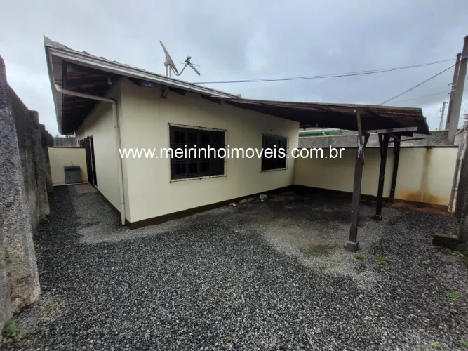 CASA RESIDENCIAL em Joinville - Santa Catarina, Fátima