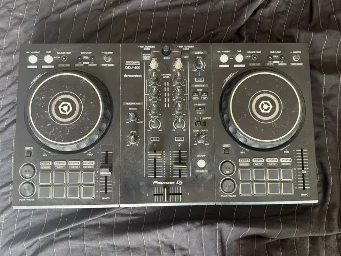 Controladora Pioneer DDJ-400 com defeito | Para reparo ou retirada de peças. 
