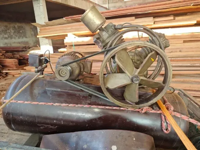 Compressor industrial 250 Litros, motor trifásico