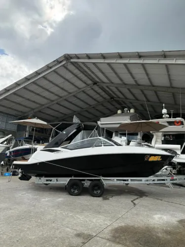 Lancha Fs 265 impecável 