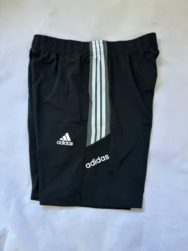 Bermuda Da Adidas Esportiva preta