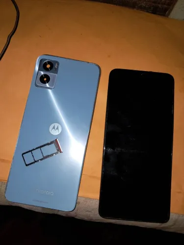 Celular Motorola com defeito 