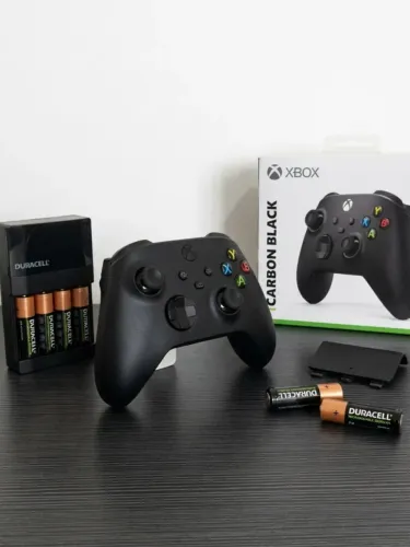 Controle Xbox Series X|s ORIGINAL + carregador de pilhas DURACELL (acompanha pilhas)