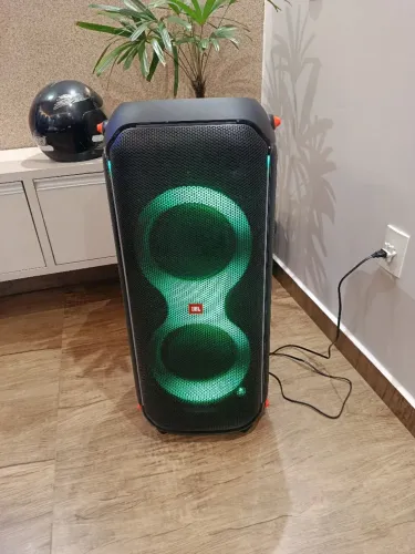 Caixa de som JBL partybox 710, 800W rms