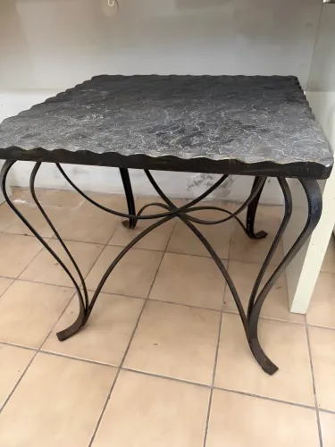 mesa de ferro linda