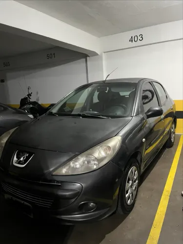 Peugeot 207 XR 1.4 Flex 8V 5P 2012