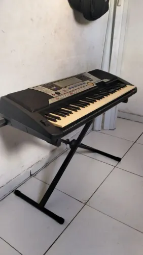 Teclado PSR-550