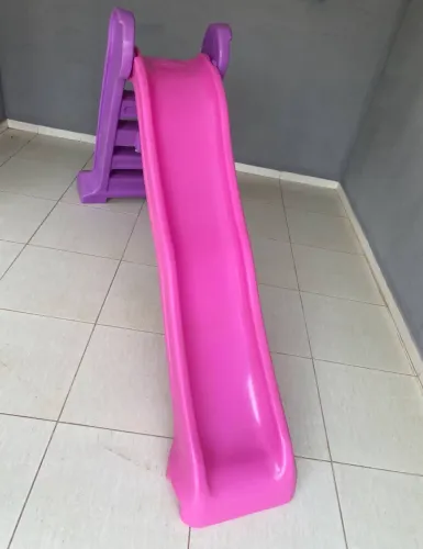 Escorregador infantil