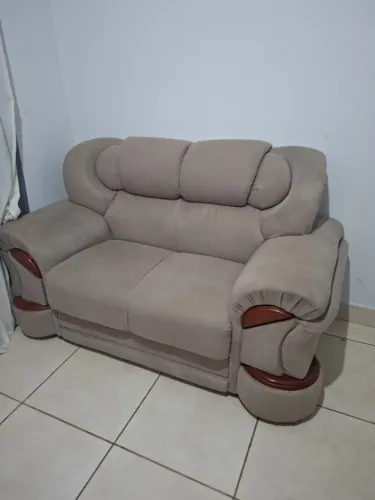 Vendo sofá 2 lugares