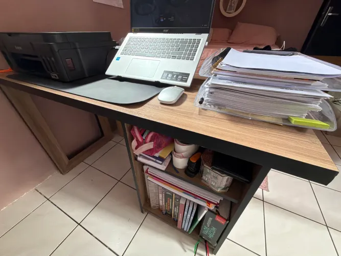 VENDE- SE MÓVEL EM MDF SEMINOVO