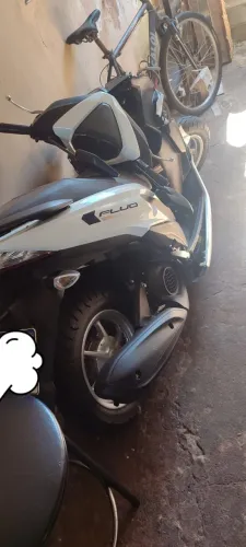 Yamaha Fluo 125 Abs 2025 - Batida / Sucata Com Documento (Para Arrumar ou Peças)