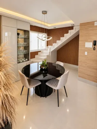 Luxuosa Cobertura 3/4 C/105² Semi-Mobiliada No Residencial Parque das Árvores 2