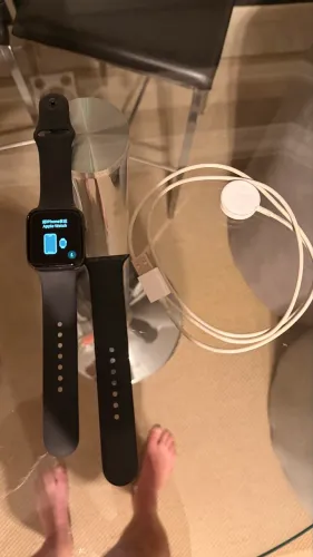 Apple Watch Series 5 - 44mm - Preto - Nunca foi aberto ou feita qq manutenção.