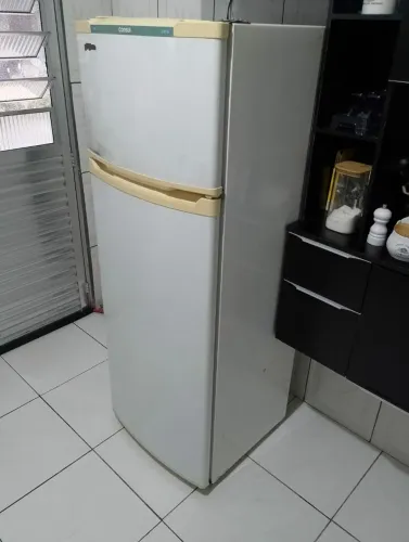 Vende-se Geladeiraa funcionando perfeitamente