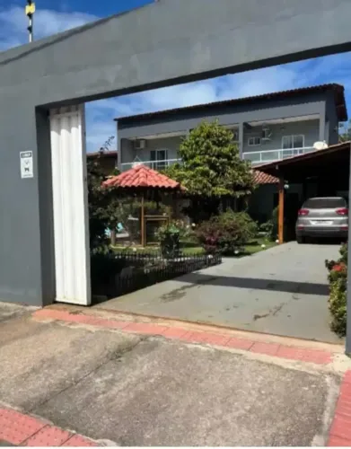 Casa a Uma Quadra do Mar com Piscina e 3 Quartos - Ponta da Fruta, Vila Velha/ES