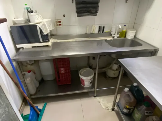 Bancada inox 188 x 86 cm c/ pia