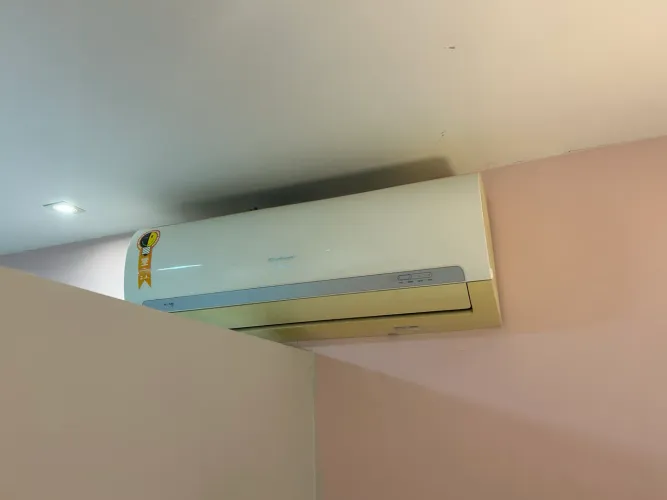 Ar-Condicionado 12.000 BTUs - Funcionando Perfeitamente
