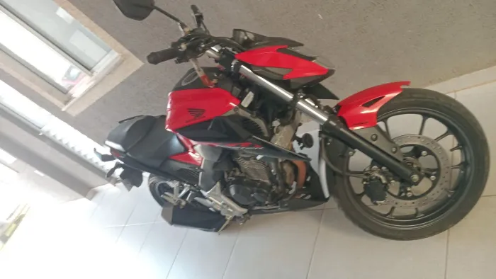 Cb 300 2024  único dono vendo/troco