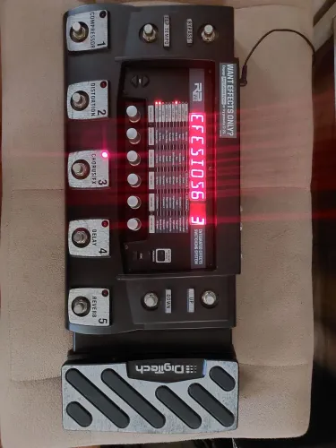 Pedaleira Digitech RP-500