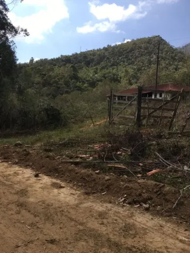 Um Cantinho Mágico na Serra da Mantiqueira! Chácara com 10.000m², Marmelópolis/MG