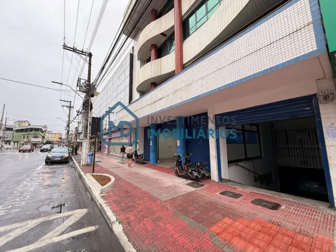 Loja Comercial 246 m² | 2 Portas de Aço | 8 Vagas + Garagem Subterrânea com Elevador | Av.