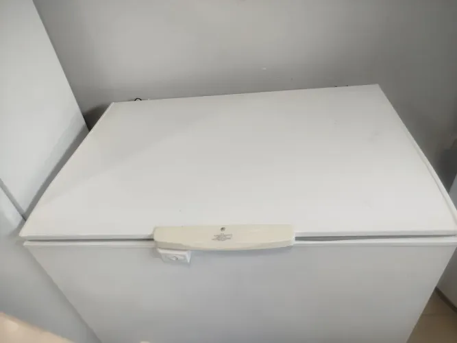 Freezer Cônsul, 300 litros