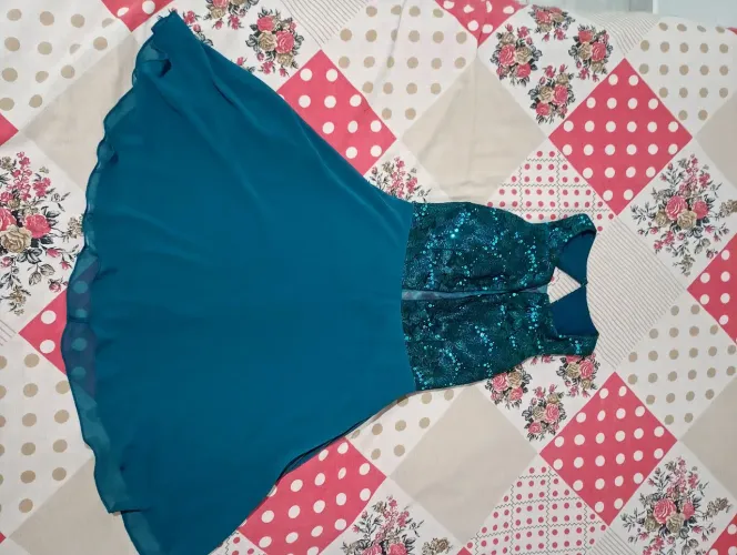 Vestido Curto de Festa com Bordado - Mendry