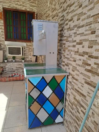 Máquina de sorvete gelopar antiga restaurada e funcionando completa 06 garrafas .