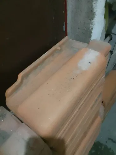 600 Telhas de cerâmica Barrobello...usada ótimo estado