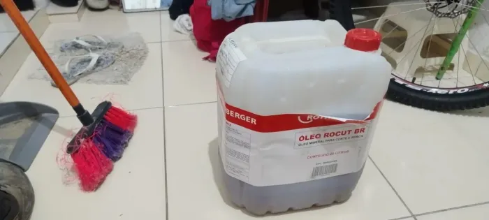 Óleo para corte roca