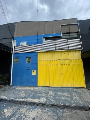 galpão no b. santa amélia