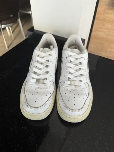 Nike Air Force 1 - tamanho 34