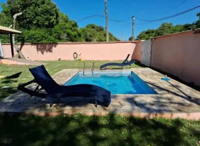 CASA NA PRAIA DA RASA - 1042M² EM BÚZIOS, 4 QUARTOS, 3 BANHEIROS, 5+ VAGAS NA GARAGEM