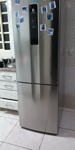 Geladeira Eletrolux 2 porta 220w