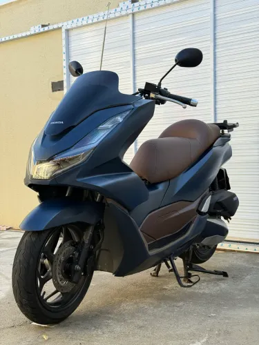 Honda PCX 2023 - Muito conservada