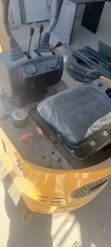 Mini escavadeira
