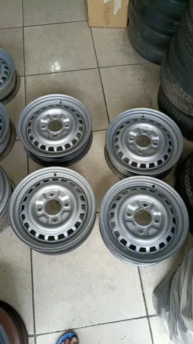 RODAS 4 FUROS ARO 15 ORIGINAL DO FUSCA