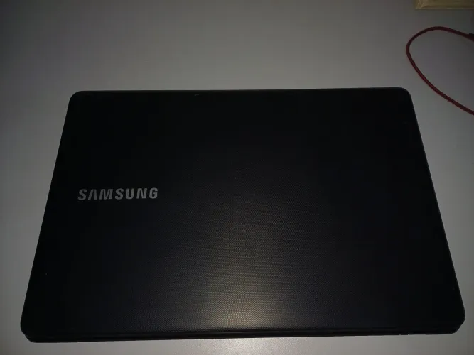 Notebook Samsung NP300E5k 