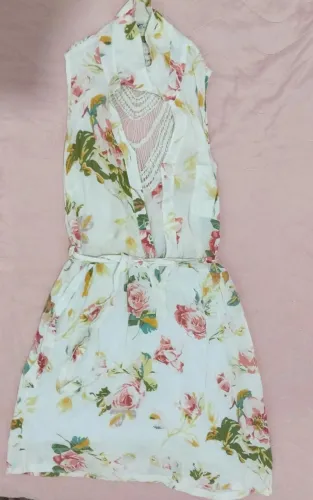 Vendo esse conjunto de praia tamanho P, por r$ 12,00. Aceito pix