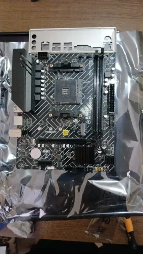 Vende-se placa mãe mancer a520m dxv4 + fonte aigo darkflash at550 550w 