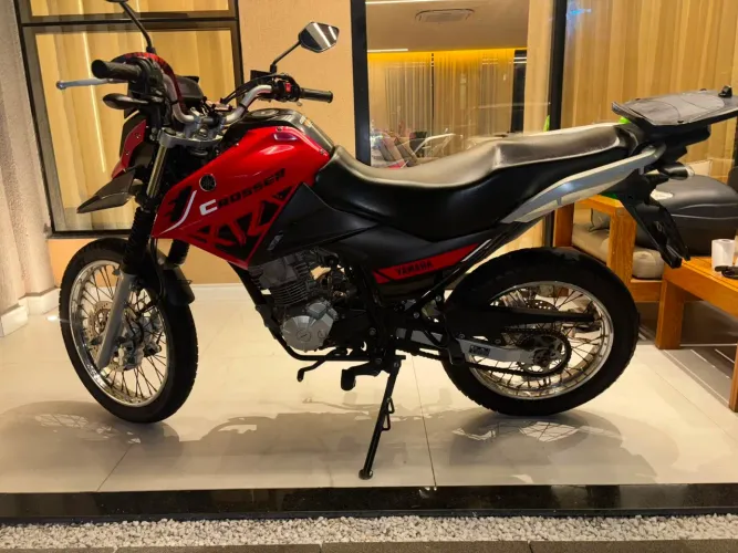Yamaha crosser 