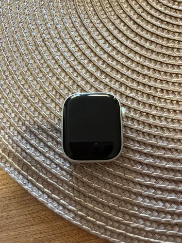 Apple Watch Series 10 GPS 42 mm - Prata | 99% de Saúde da Bateria