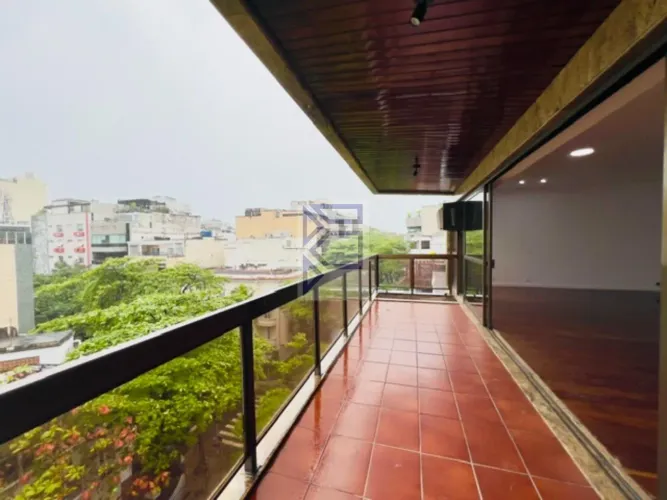 Apartamento à venda no Leblon, Rio de Janeiro-RJ: 4 quartos, 1 suíte, 3 salas, 4 banheiros